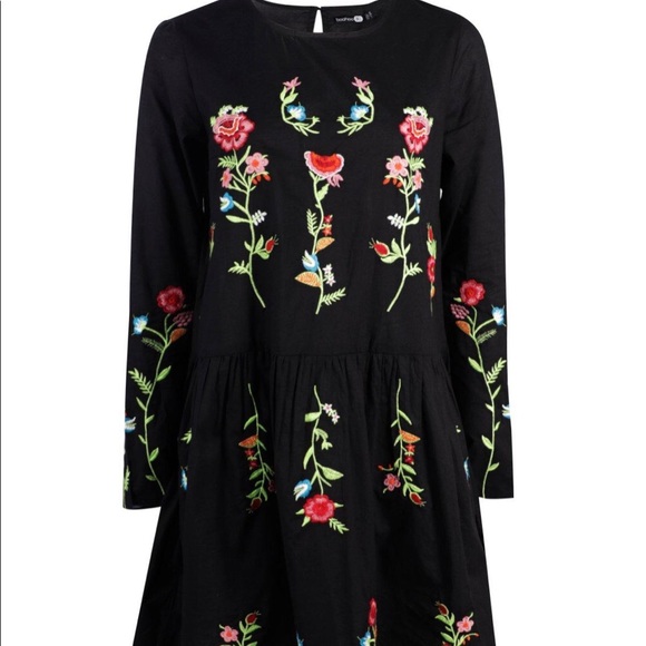 🆕SZ18 BOOHOO FORAL EMBROIDERED BOHO SMOCK DRESS! - Picture 5 of 6